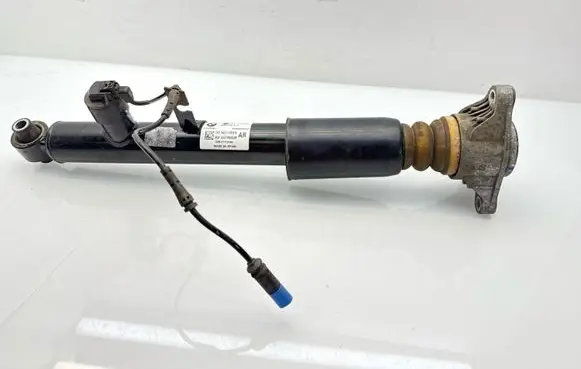 BMW 3 G20 G21 Rear shock absorber/damper 6898303 75689830301 E3417401