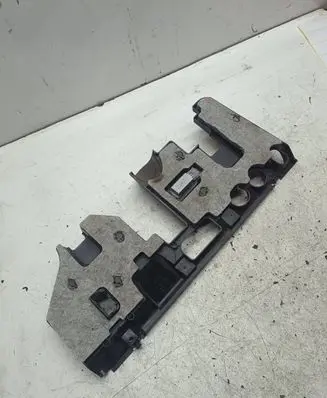 Volkswagen Touareg II Dashboard lower bottom trim panel 7P1863081