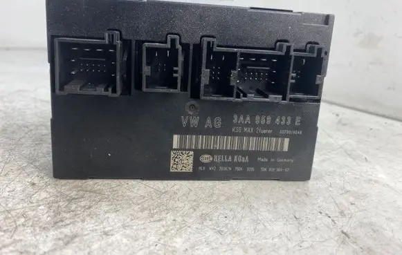 Volkswagen PASSAT B7 Other control units/modules 3AA959433E 5DK00906462