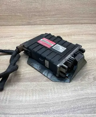 Audi 80 90 S2 B4 Engine control unit/module ECU 443907311C 0261200273