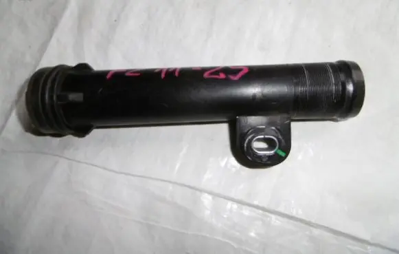 Nissan X-Trail T32 Engine coolant pipe/hose 210474640R