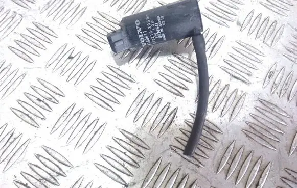 Volvo XC90 Windscreen/windshield washer pump 9169611 0602103950