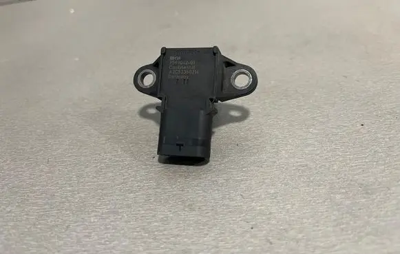 BMW 4 F36 Gran coupe Air pressure sensor 7599042 A2C53358214