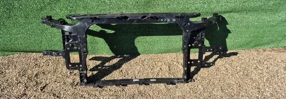 Hyundai Kona I Radiator support slam panel 64101