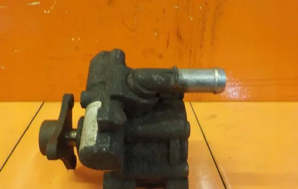 Opel Vivaro Power steering pump 11MB46