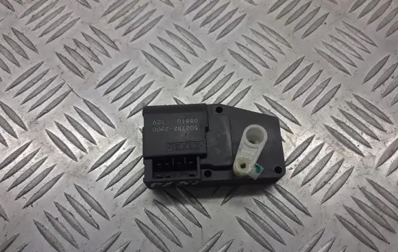Mitsubishi Pajero A/C air flow flap actuator/motor 502752-2900