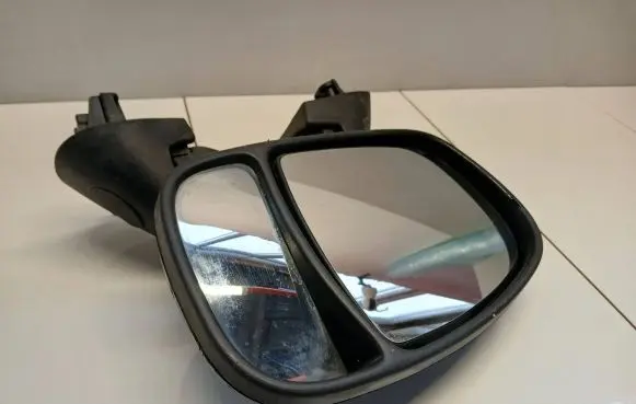 Opel Vivaro Manual wing mirror 