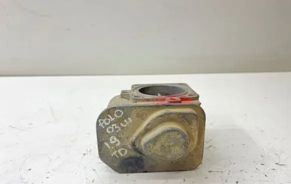 Volkswagen Polo Electric throttle body valve 