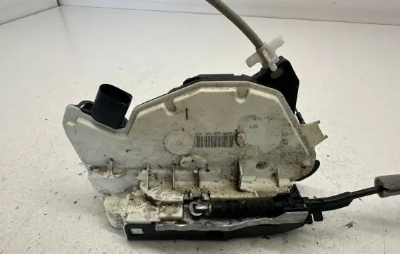 Seat Ibiza IV (6J,6P) Front door lock 5N1837016C