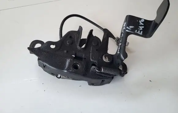 Nissan Pulsar Engine bonnet/hood lock/catch