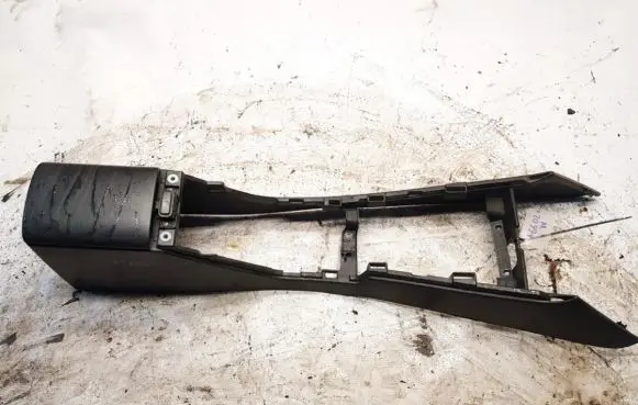 Subaru Impreza I Armrest