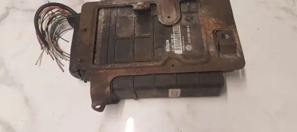 Volkswagen Golf III Engine control unit/module 030906026C 026200257