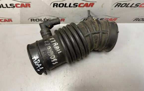 Nissan X-Trail T30 Air intake hose/pipe