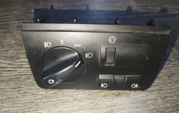 BMW X5 E53 Light switch 6909775 037045061 132560