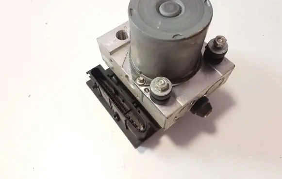 Land Rover Discovery 3 - LR3 ABS Pump 0265284074 0265950337