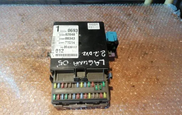 Renault Laguna II Fuse module 8200482048 8200500343