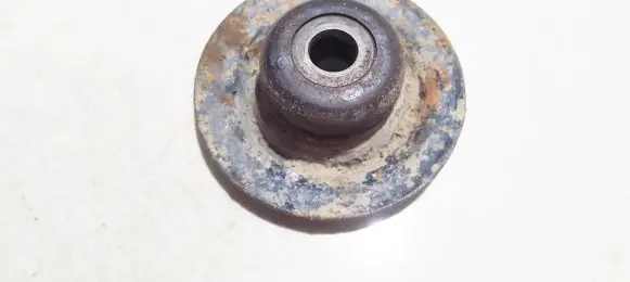 Volkswagen Golf IV Coil spring mount 