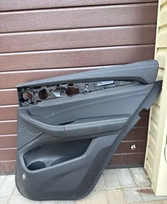 BMW X3 G01 Rear door card panel trim 105897513C