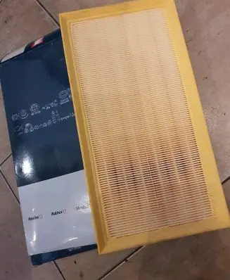 Volkswagen Golf IV Air filter 1J0129620 1118602600 129290001