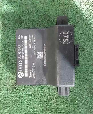 Volkswagen PASSAT B6 Gateway control module 3C0907530C