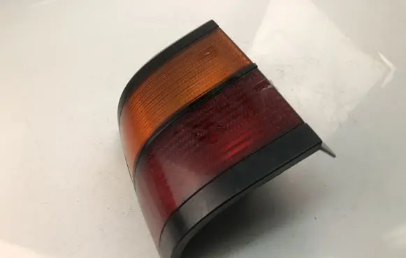 Volkswagen PASSAT B5 Rear/tail lights 333945257