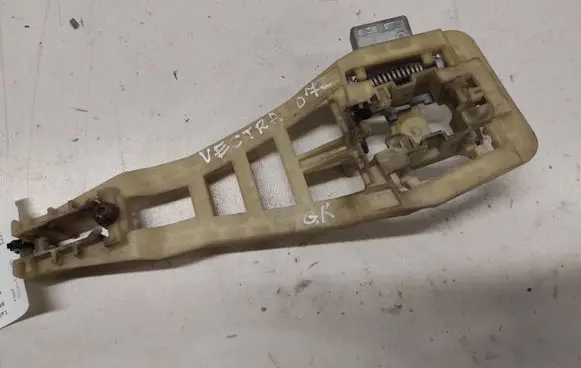 Rear door exterior handle/bracket