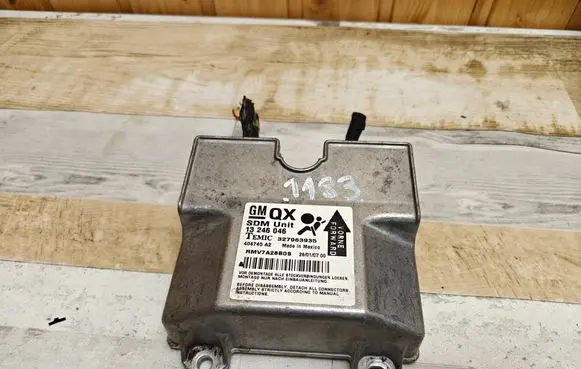 Opel Zafira B Airbag control unit/module 13246046 327963935 404745A2