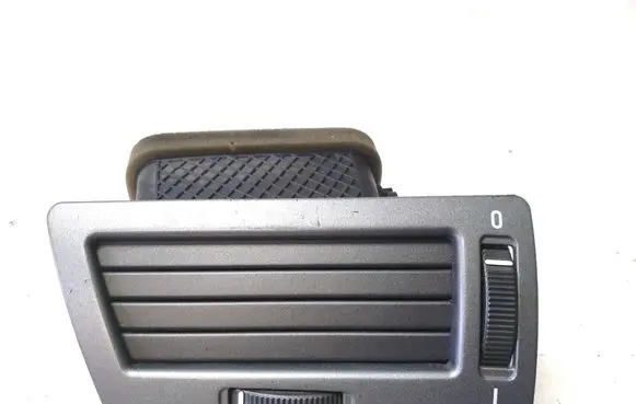 BMW 7 E65 E66 Dashboard air vent grill cover trim 64228223333