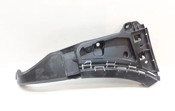 Volvo XC90 Front bumper mounting bracket 08620563