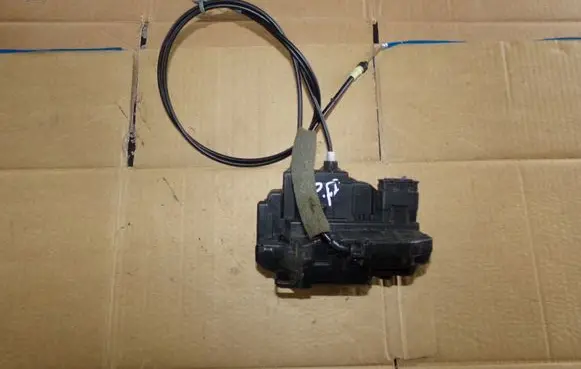 Nissan Quest Front door lock
