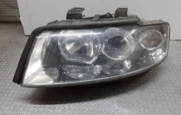 Audi A4 S4 B6 8E 8H Headlight/headlamp