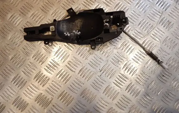 BMW 3 E90 E91 Front door exterior handle/bracket DOORBRACKET 3636