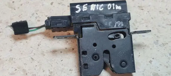 Renault Scenic I Tailgate window lock/catch/latch 8200000894 7700430941