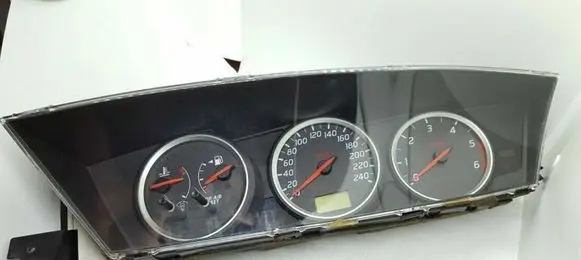 Nissan Primera Speedometer (instrument cluster) AV619
