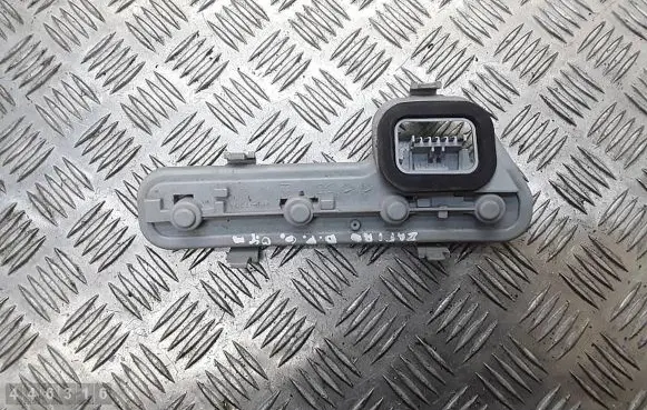 Opel Zafira A Tail light bulb cover holder