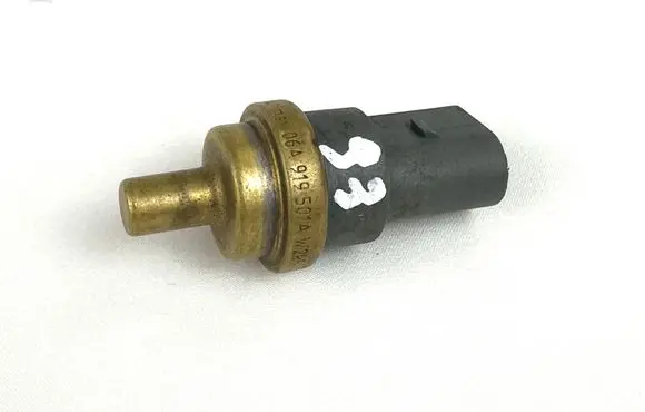 Volkswagen Golf IV Coolant temperature sensor 06a919501a
