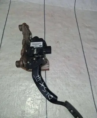 Land Rover Discovery 3 - LR3 Accelerator throttle pedal Slc50021