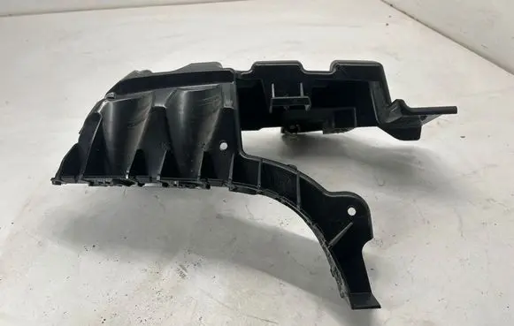 Chrysler Pacifica Rear bumper mounting bracket 68229239AD