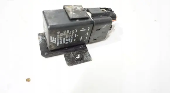 Volkswagen Sharan Glow plug pre-heat relay 7M5919506