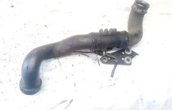 Mercedes-Benz C W203 Intercooler hose/pipe a2035200095