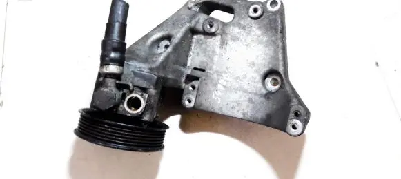 Opel Zafira A Power steering pump 90528666 20644