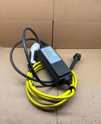 BMW i3 Battery charger (optional) 6818626
