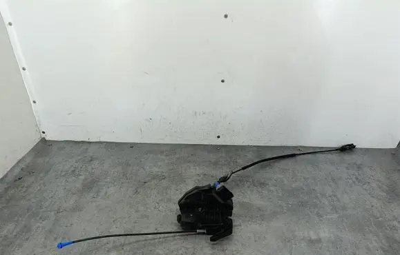 Ford Fiesta Front door lock 8A6AA21812BG