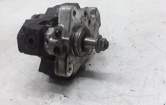 Renault Laguna II Fuel injection high pressure pump 8200055072