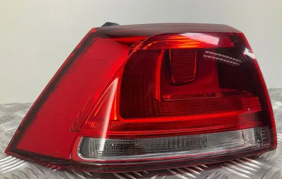 Volkswagen Golf VII Rear/tail lights 5G0945095M 5G0945257A