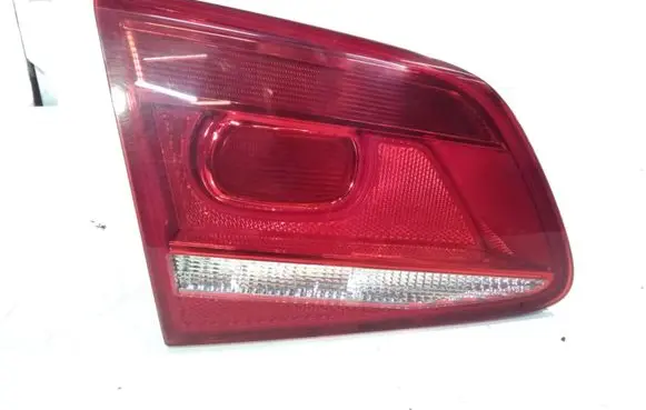 Volkswagen PASSAT B7 Tailgate rear/tail lights 3AE945093K 90004890