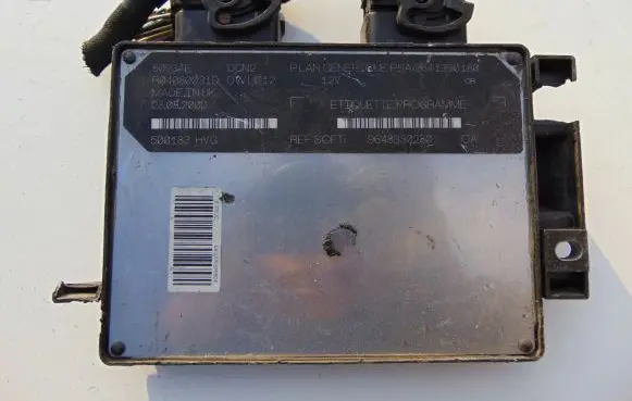 Peugeot Partner Engine control unit/module 9641390180 9648330280