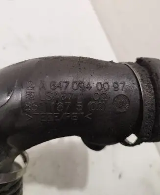 Mercedes-Benz E W211 Intercooler hose/pipe A6470940097