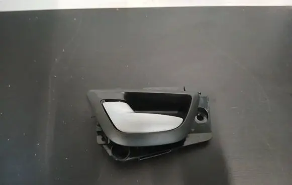 Volvo XC90 Front door interior handle 08626599
