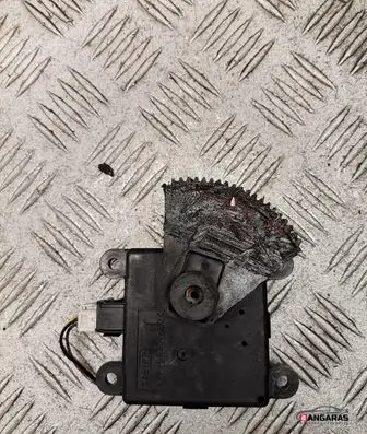 Nissan Qashqai A/C air flow flap actuator/motor A24850A7702000